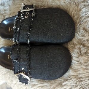 Zara brand new jean clogs